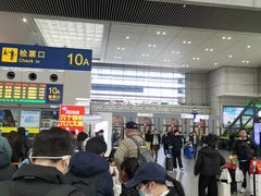 -麦当劳(上海虹桥站30B检票口楼上)