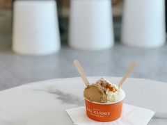 草莓鲜奶-Dal Cuore 达可芮冰淇淋(陕西北路店)