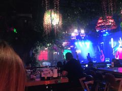 -9527星耀烧烤音乐酒馆