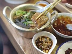 -怪噜范·老贵阳街头名小吃(鸿通城店)