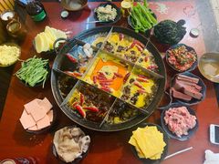 -安胖老火锅(两路口店)
