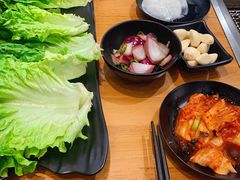 -肉甲韩国木炭烤肉(新壹街1店)