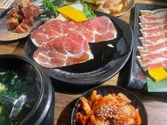 -山居屋炭火烧肉(厚街万达店)