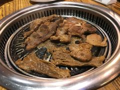 -兴烨汇海鲜自助