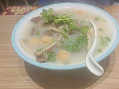 老鸭粉丝汤-小杨生煎(香港名都店)