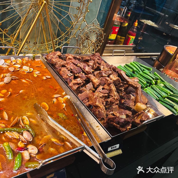 158/人 种类超多的海鲜自助餐｜现捞现煮，情侣约会好去处😽