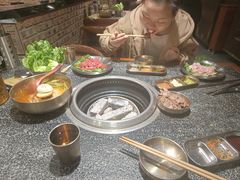 -红泥小火炉·东北泥炉烤肉(天一旗舰店)