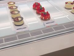 -潮一不贰·法式甜品·生日蛋糕·西式简餐(外滩店)