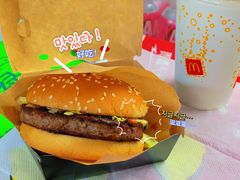 意式黑醋烧烤风味安格斯厚牛堡-麦当劳(凯德广场店)