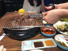 -明洞阿姨·韩式酱蟹烤肉·创意料理(三元桥店)