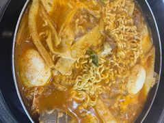 -三清洞摩西韩式年糕火锅(威高广场店)