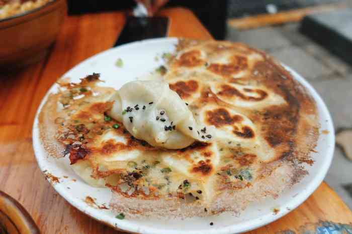 李记生煎锅贴-"晚上没有在家里做饭,出来想吃点小吃,在附.