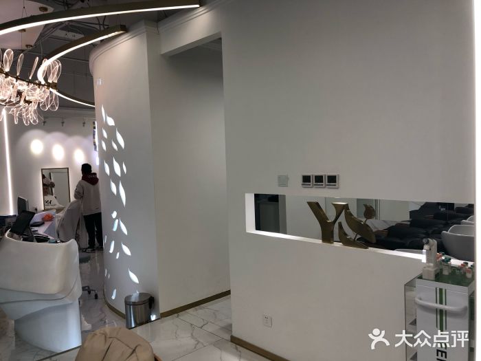 MYYF SALON烫发染发图片