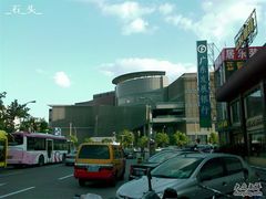 -百盛(莘庄店)