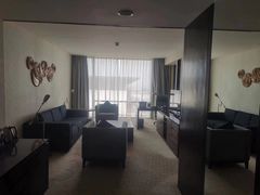 -青岛海尔洲际酒店