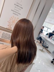 -镁连社·美联社