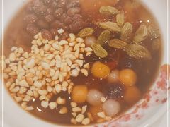 -渝是乎酸菜鱼·川渝小炒(新世界百货望京店)