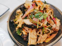 -东北酱骨饺子铁锅炖(万达总店)