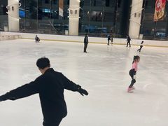 -世纪星滑冰俱乐部(万象城店)