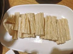 -茸梅路右拐龙虾-农家菜(松江店)