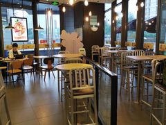 大堂-汉堡王(华润五彩城店)