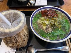 -云阿蛮云南生烫牛肉米线(奉贤路店)