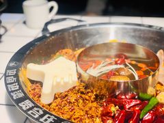 -贤合庄卤味火锅(时代广场店)