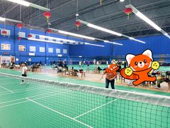 -中地华冠羽毛球俱乐部