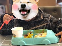 -汽车博物馆主题餐厅