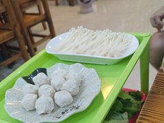 -15年老字号鑫鑫猪肚鸡·椰子鸡海南火锅(兴隆华侨农场店)