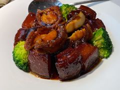 鲍鱼红烧黑猪肉-皓粤臻品荟·地道广东菜
