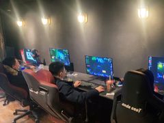-SIX电竞·卓威600hz(闽江二路店)
