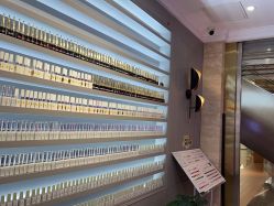 -爱空间美睫健康美甲