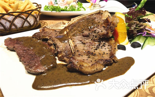 上岛咖啡(八角东街店)澳洲顶级t骨牛排图片 - 第6张