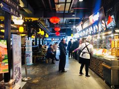 -八一路好吃街(雨田商务大厦店)