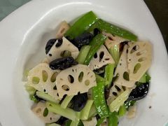 -岭下农庄·农家菜·野生大头鱼·公司团建(福永凤凰山店)