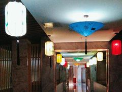 -水立方国际汤泉(六一中路店)