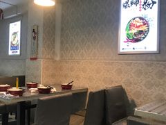 大堂-丽丽三鲜螺蛳粉(田林路店)