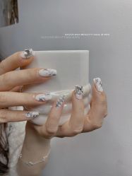 -DAZZLING BEAUTY美甲•美睫专门店