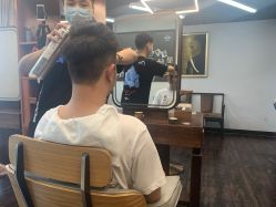 -迪罗造型•潮色接发