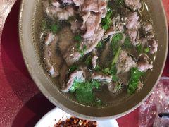 -谢老五跷脚牛肉·非遗传承店