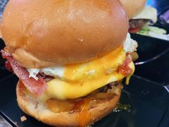 -The Habit Burger Grill 哈比特汉堡(爱琴海店)