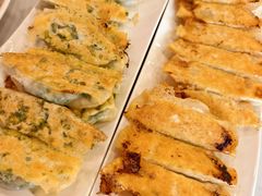 牛肉锅贴-小二锅贴私家菜(新世纪步行街第二大街店)