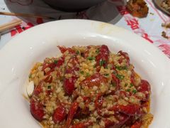 -肥肥虾庄·金牌油焖大虾(汉口城市广场店)