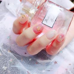 -艾薇美甲美睫