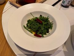 木姜子油拌苗菜-庆春朴门