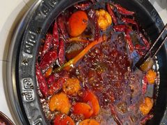 -卤校长老火锅(杨家坪直营店)