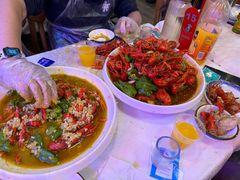 -海盗船. 龙虾烧烤. 酒馆