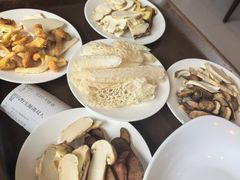 -天宜隆蘑菇宴火锅(石景山旗舰店)