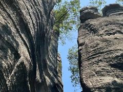 -梭布垭石林景区